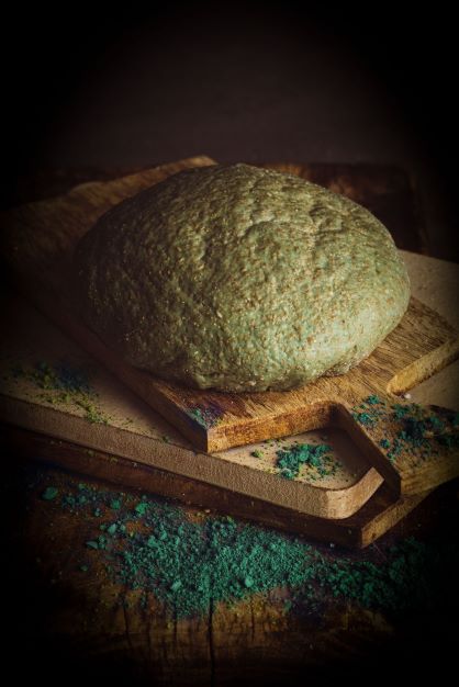         Bola Pizza con Alga Espirulina, semillas de Calabaza, fermentada- masa madre-250 g